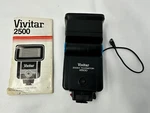 Vivitar 2500 Zoom Thyristor Shoe Mount Universal Electronic Flash & Manual. Fixed Price $24.99.