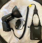 Quantum QF8C Flash For Canon Eos With Propac Battery, And Cable. Fixed Price $300.00.