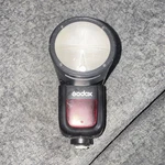 Godox V1C Wireless Shoe Mount Flash Hot For Canon Eos - Charger. Fixed Price $132.50.