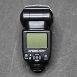 Triopo Speedlight TR-960 Ii Camera Flash Hot Shoe Lcd Swivel Tilt With Pouch. Fixed Price $22.99.