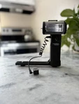 Hanimex Pro 550 Hammerhead Auto Electronic Flash Gun W/ Bracket. Fixed Price $14.99.