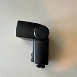 Nissin Speedlite DI622 Swivel Flash For Canon Cameras. Fixed Price $29.99.