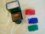 Achiever 632LCD Dedicated Thyristor Flash W/filters. Fixed Price $18.00.