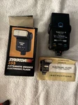 Zykkor 355 Automatic Bounce Electronic Flash With Instructions & Box. Fixed Price $12.99.