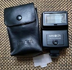 Konica Minolta Auto 220X Shoe Mount Flash With Case, Tested Battery. Fixed Price $14.00.