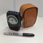 Vintage General Electric Light Exposure Meter Type Dw 68 Needle Responds. Fixed Price $9.25.